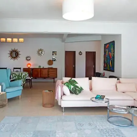 Fig Tree Family House With 4 Bedrooms Lisbon