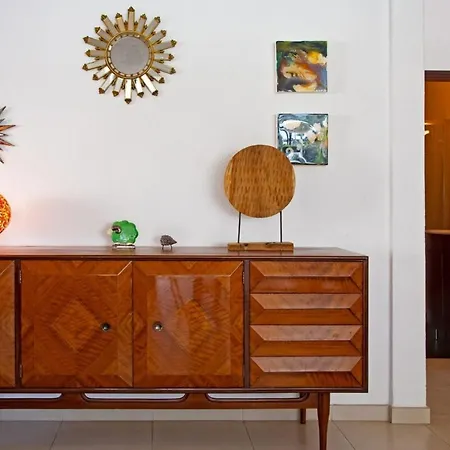 Fig Tree Family House With 4 Bedrooms Lisbon