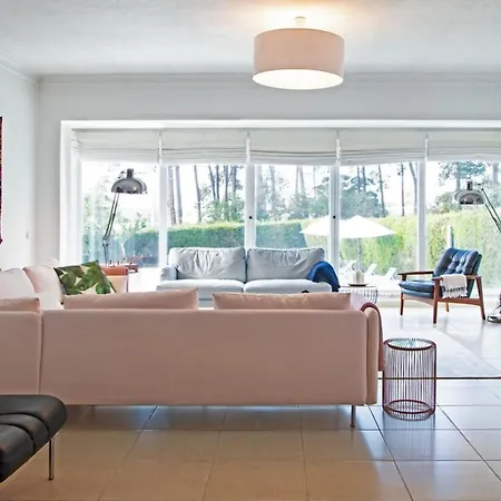 Fig Tree Family House With 4 Bedrooms