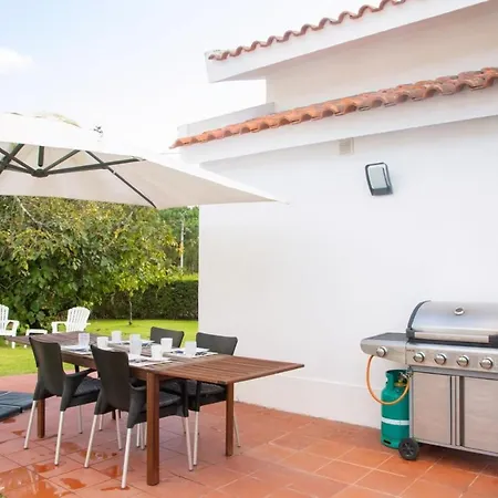 Fig Tree Family House With 4 Bedrooms Semesterbostad *