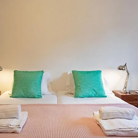 Fig Tree Family House With 4 Bedrooms Semesterbostad *
